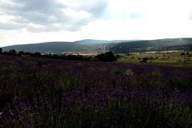 Simiane la Rotonde, entre Provence et Lubéron